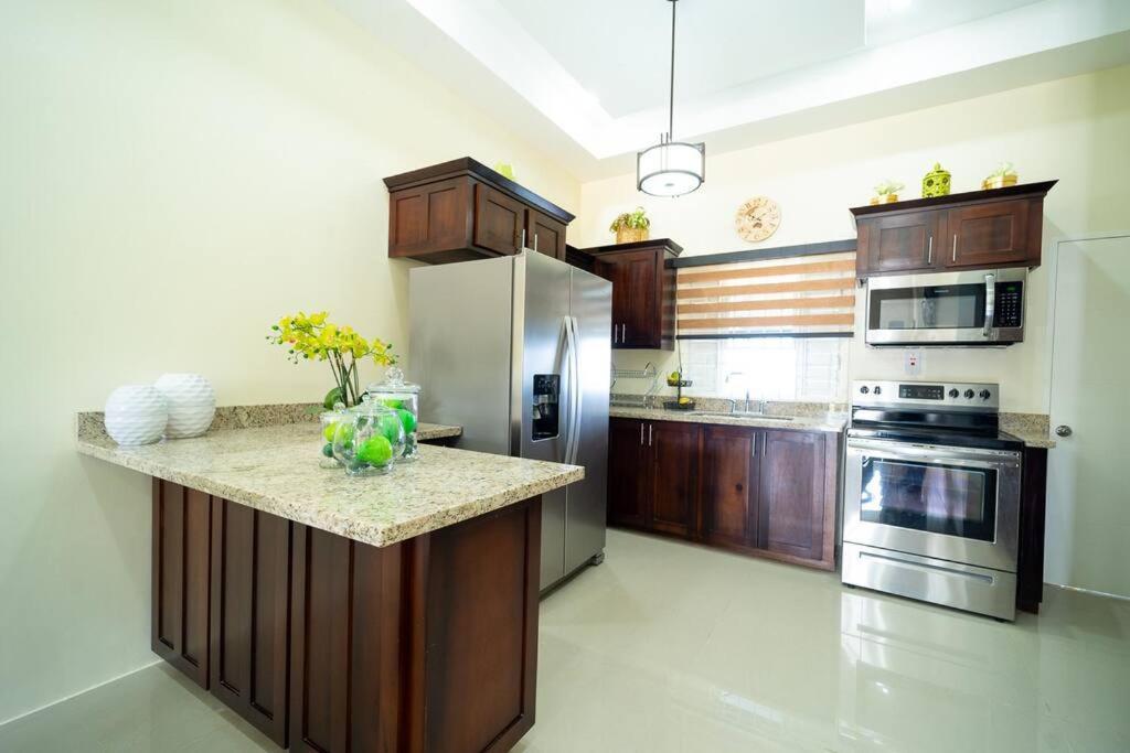 Primeview Villa Florence Hall 外观 照片